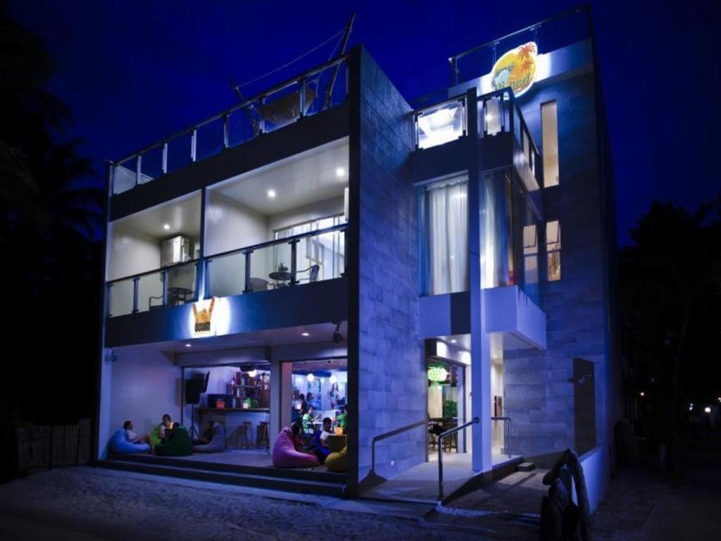 บี ปอด โฮเต็ล Hotel Manoc-Manoc ภายนอก รูปภาพ